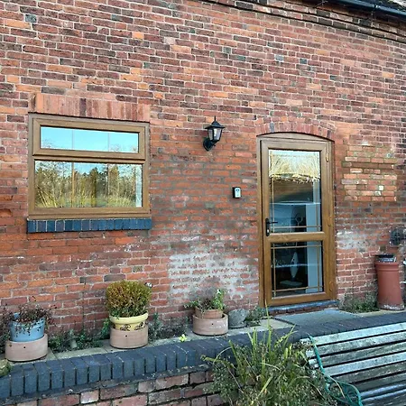 The Byre Apartment Lichfield Exterior photo